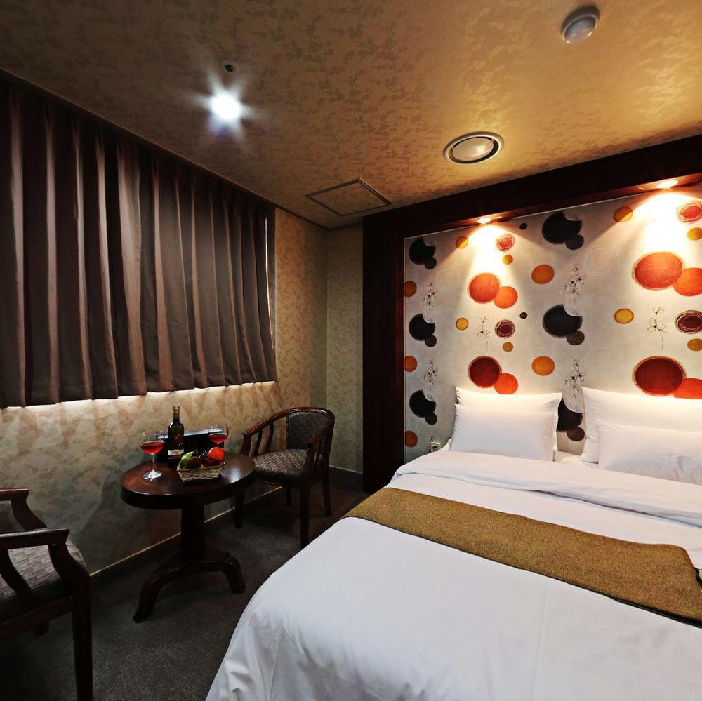 Uijeongbu Tourist Hotel Екстериор снимка